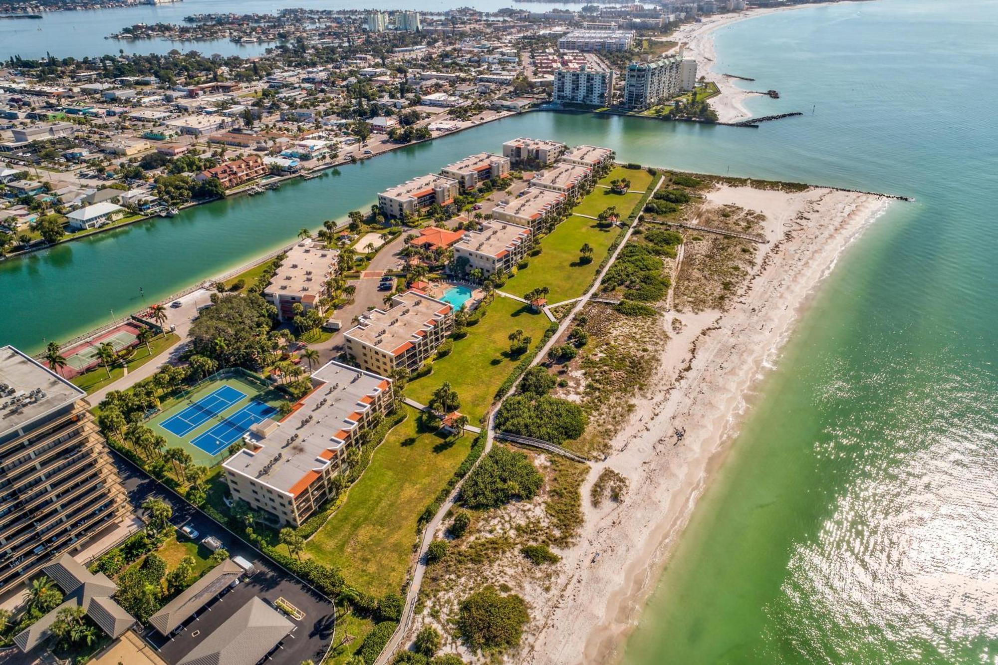 Land'S End 11-203 Beach Front - Premier St. Pete Beach Exterior foto