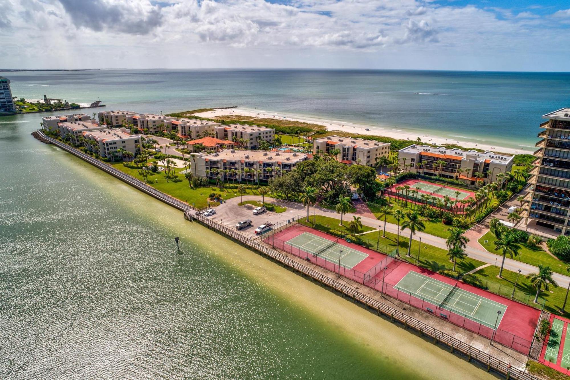 Land'S End 11-203 Beach Front - Premier St. Pete Beach Exterior foto