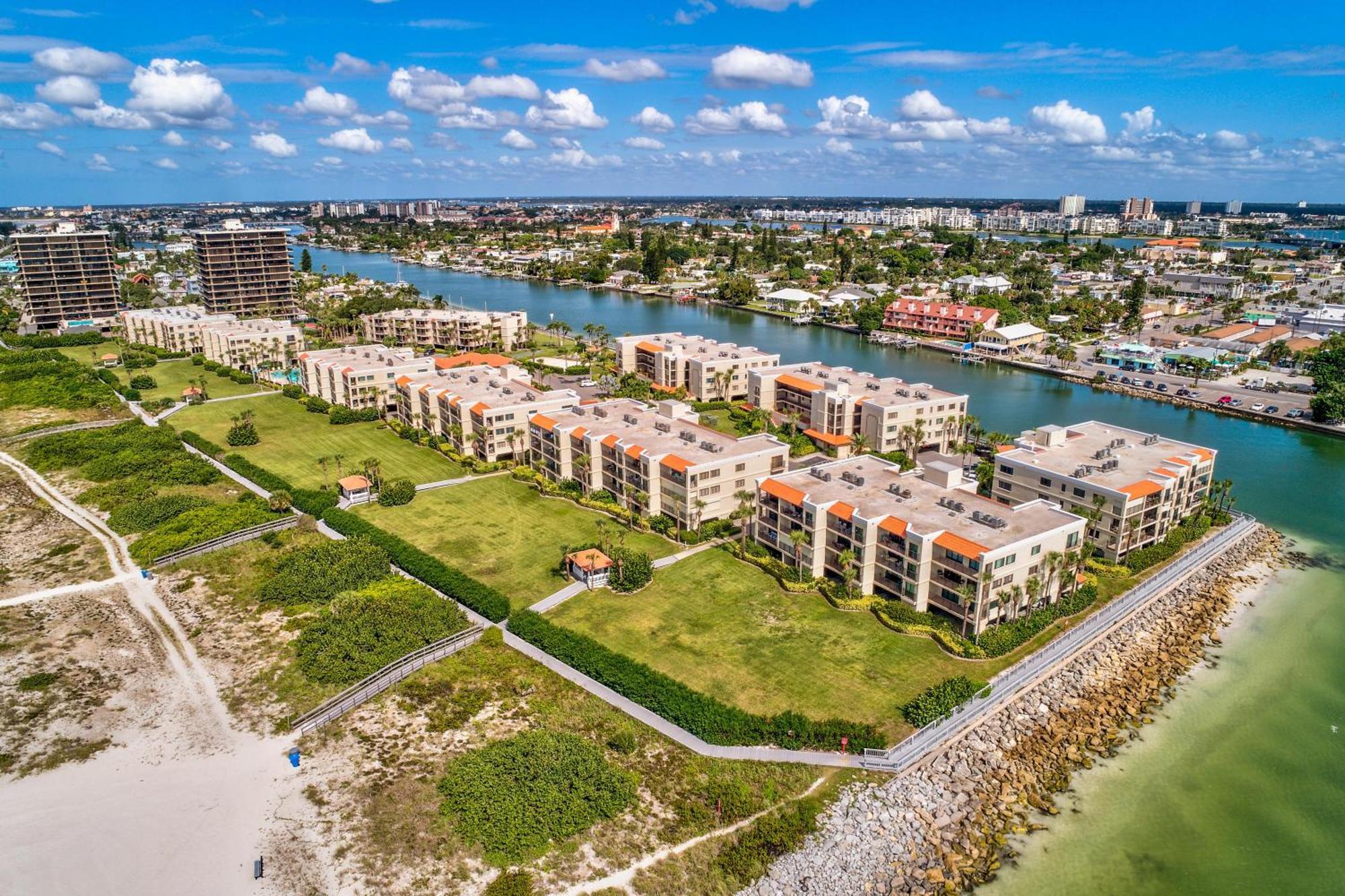 Land'S End 11-203 Beach Front - Premier St. Pete Beach Exterior foto